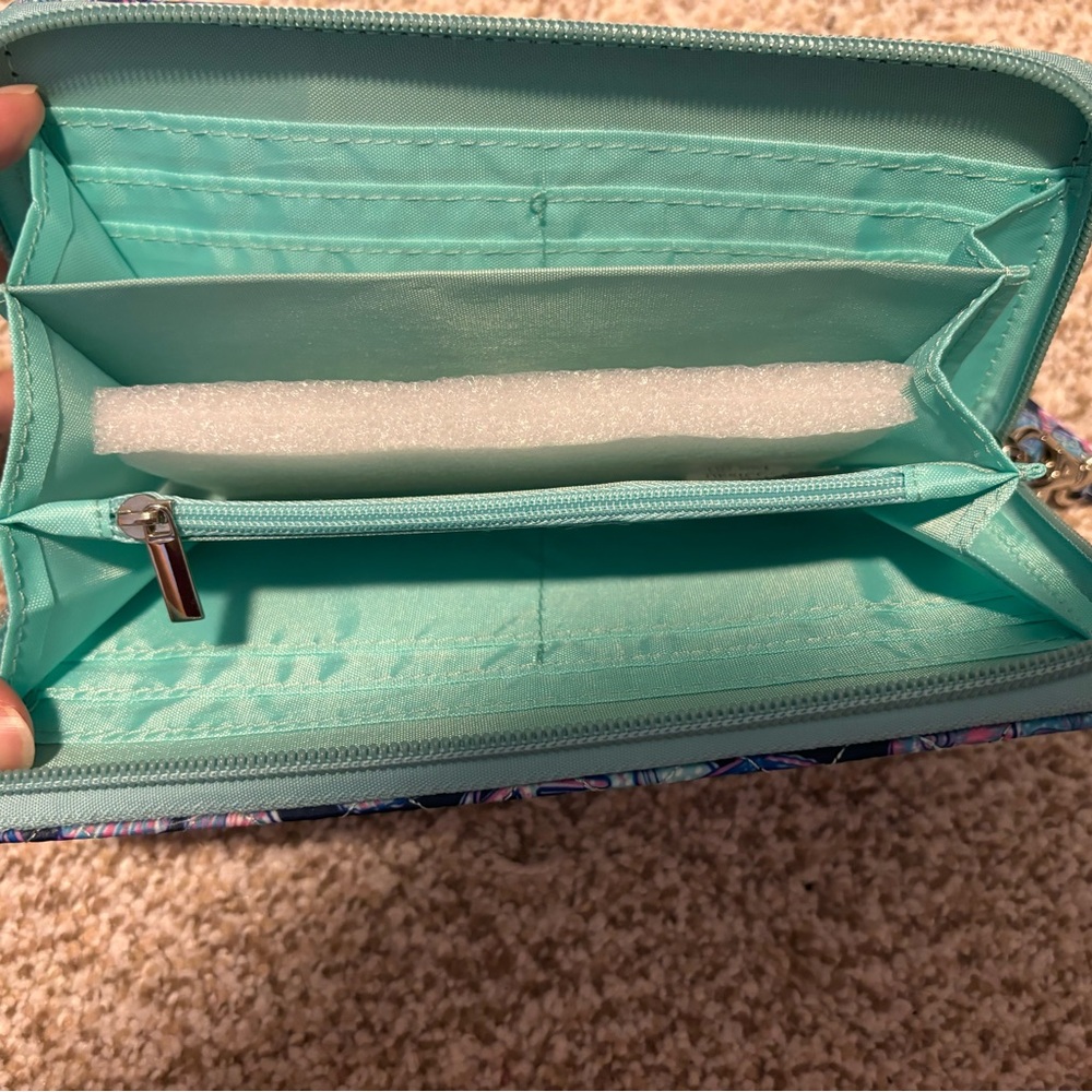 Simply Southern Seashell Wristlet/Wallet - Picture 2 of 2